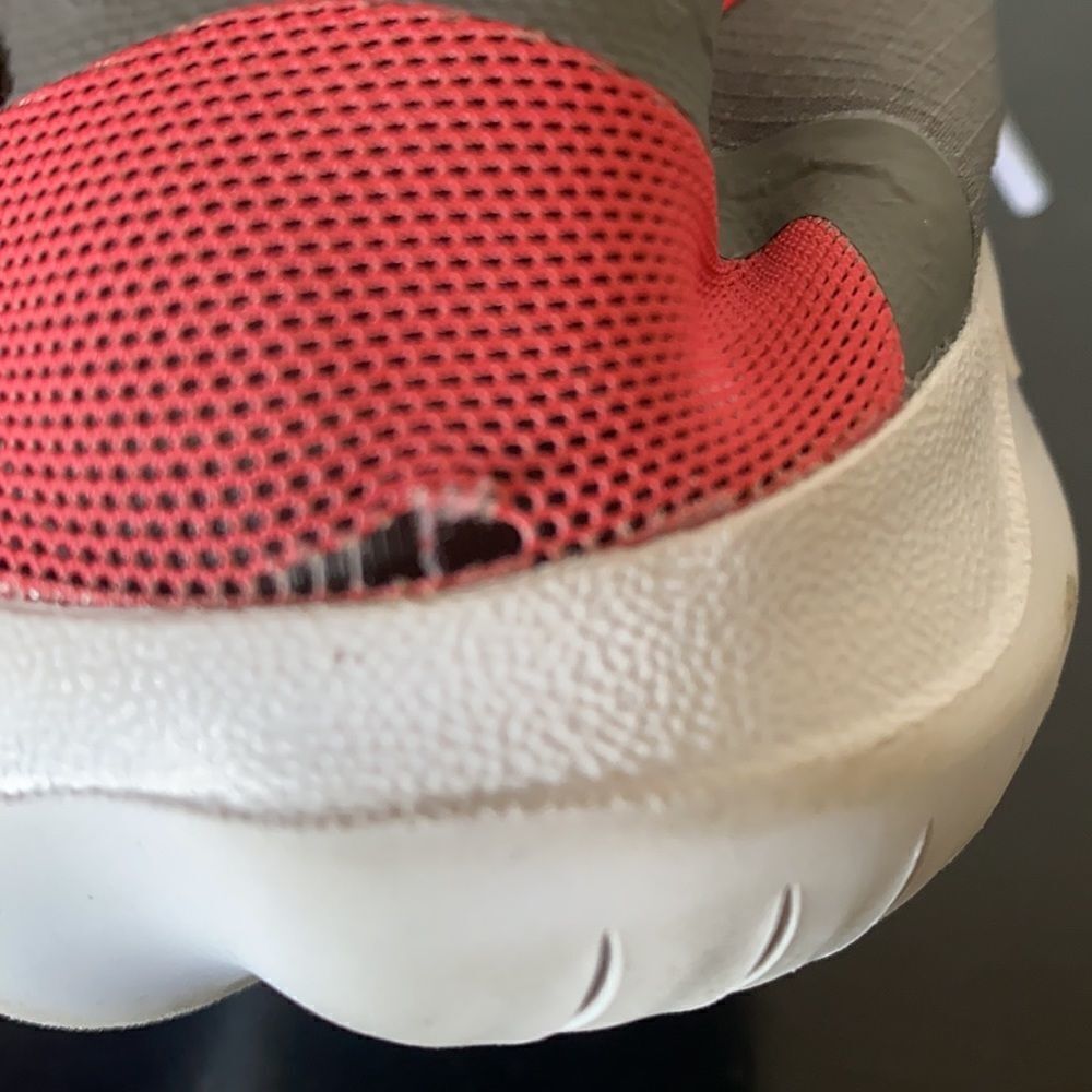 Nike Running Shoes - Picture 4 of 8